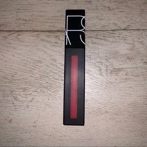 NARS powermatte light my fire